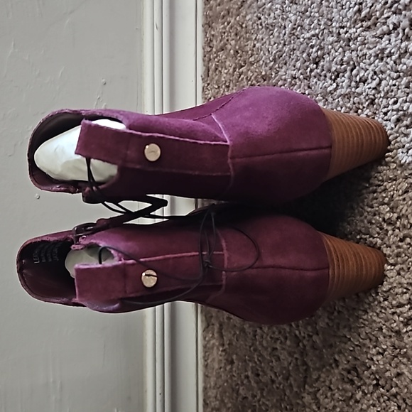 *New* Violet & Red Leather Suede Wedge Boot - Picture 5 of 11